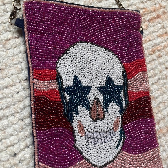 Beaded Skeleton Purse on chain strap - Picture 5 of 6